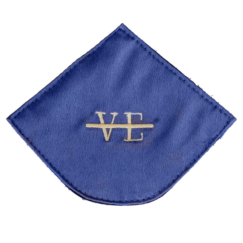 Bonnet tab in Twilight Orchid